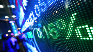Kas sudaro investicijų į akcijas grąžą?